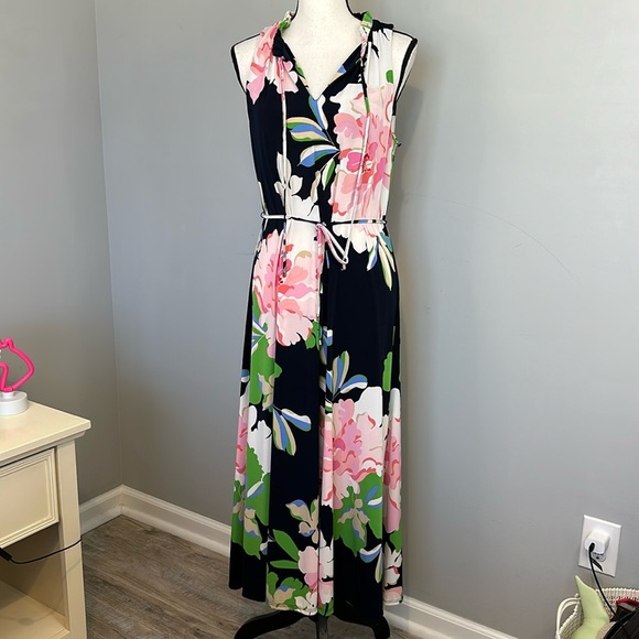 Tommy Hilfiger Dresses & Skirts - Tommy Hilfiger Floral Spring Sleeveless Ruffle Stunning Easter Maxi Dress